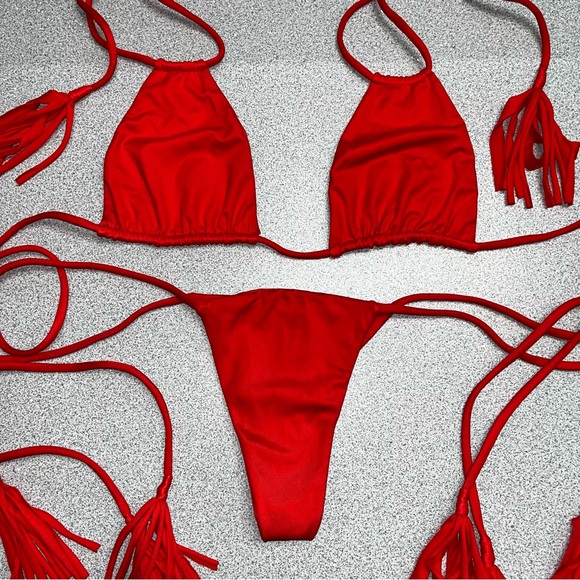 INDAH Neolani Bikini Set in Chili Pepper - Picture 3 of 8